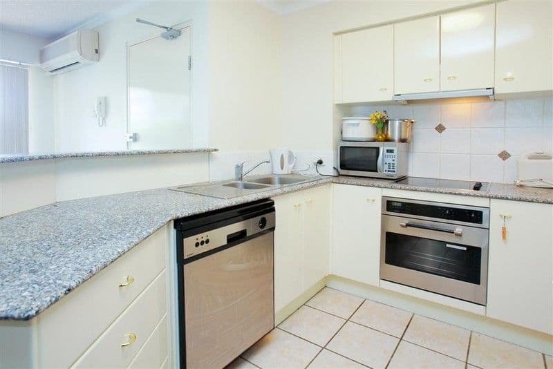 55 Harries Road, Coorparoo QLD 4151, Coorparoo - Thumbnail 2