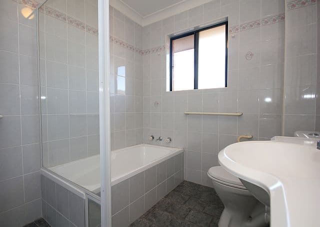 43 Northam Avenue, BANKSTOWN NSW 2200, Bankstown - Thumbnail 6