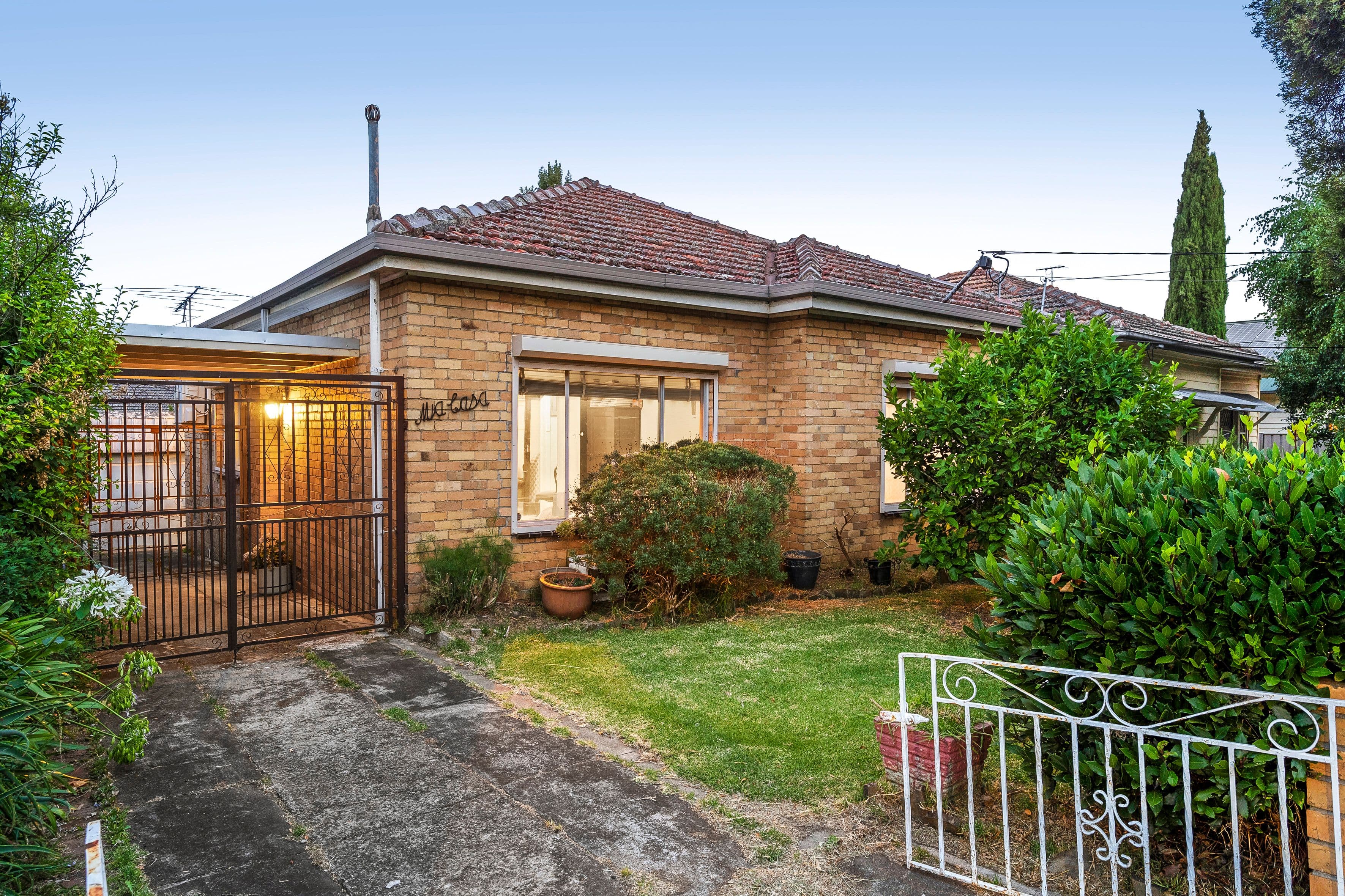 6 / 37 Reeve Street, Clayfield QLD 4011, Clayfield - Image 1