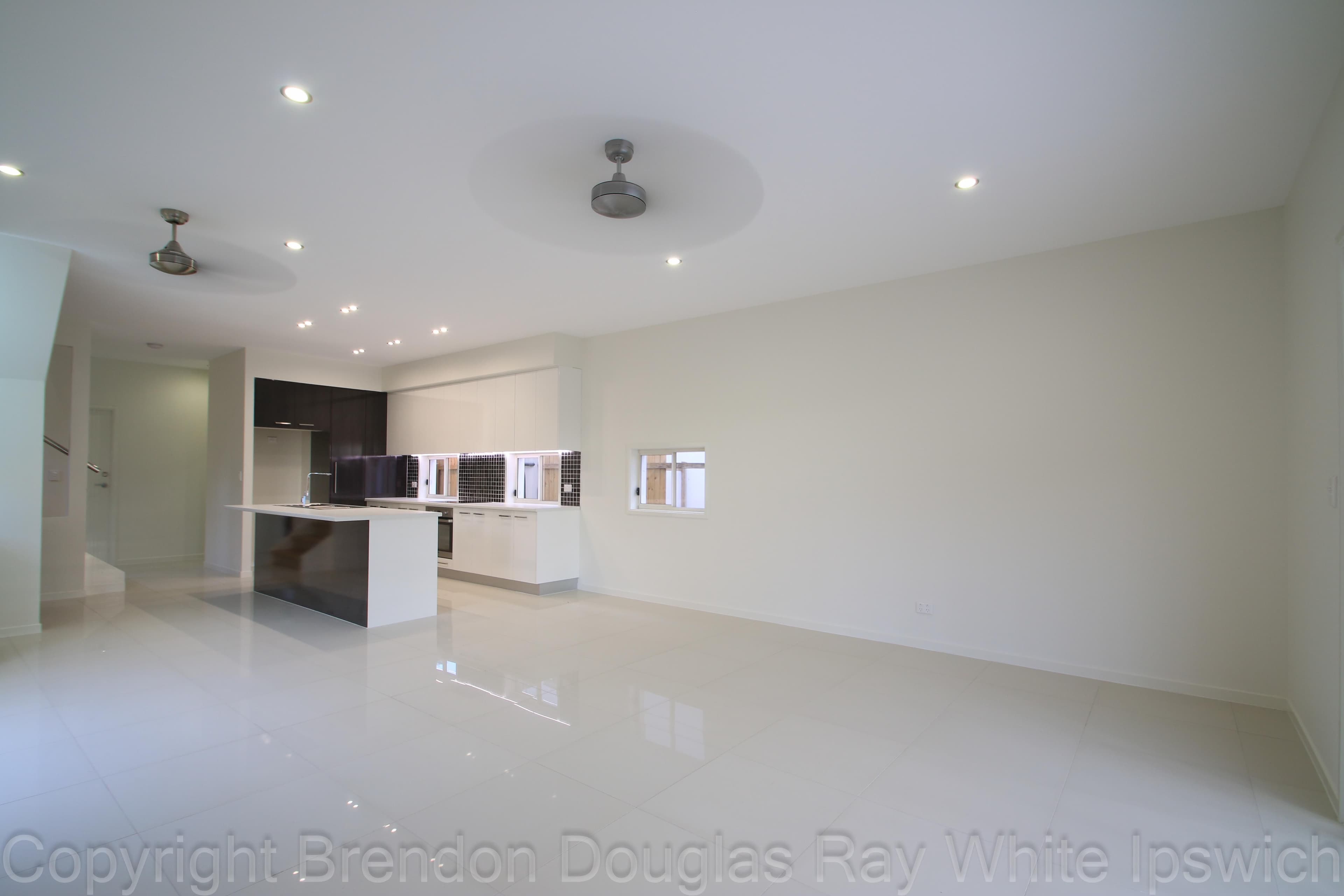 6b Willow Road West, Redbank Plains QLD 4301, Redbank Plains - Thumbnail 6