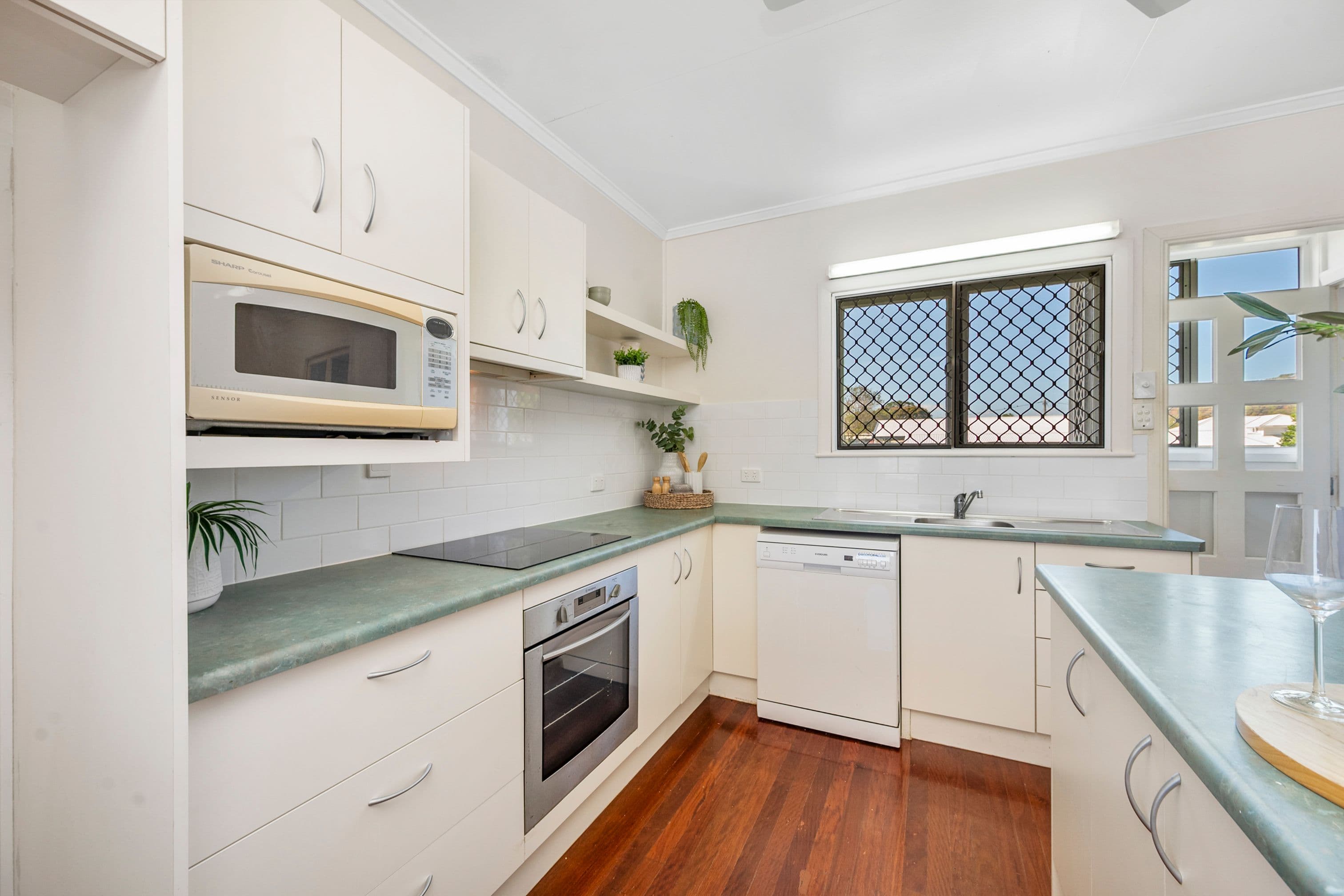15 Dommett Street, Wulguru QLD 4811, Wulguru - Thumbnail 5