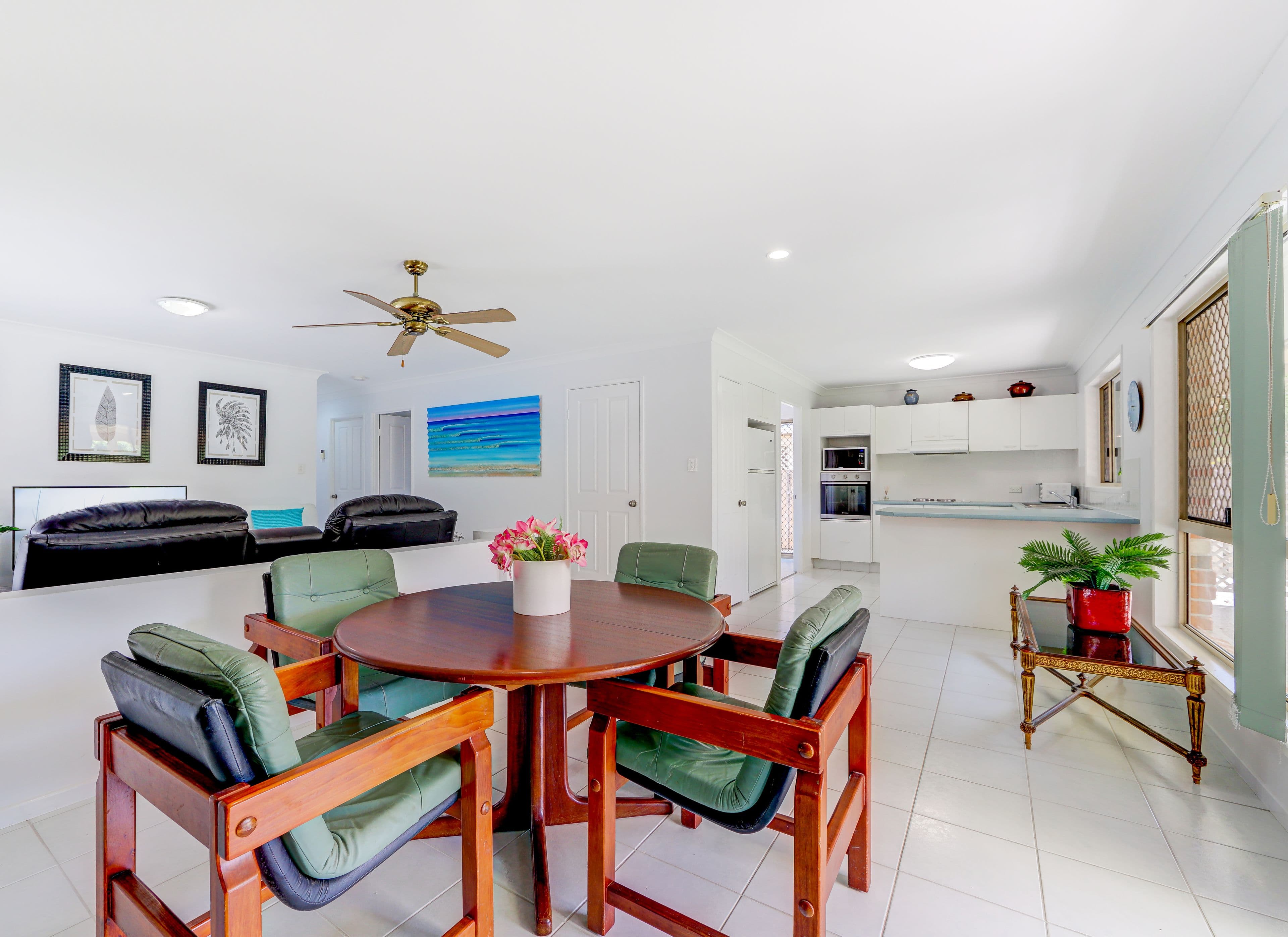 23 Swanton Drive, Mudgeeraba QLD 4213, Mudgeeraba - Thumbnail 4