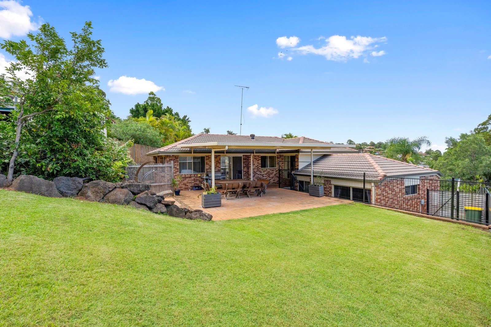 122 Universal Street, Oxenford QLD 4210, Oxenford - Thumbnail 4