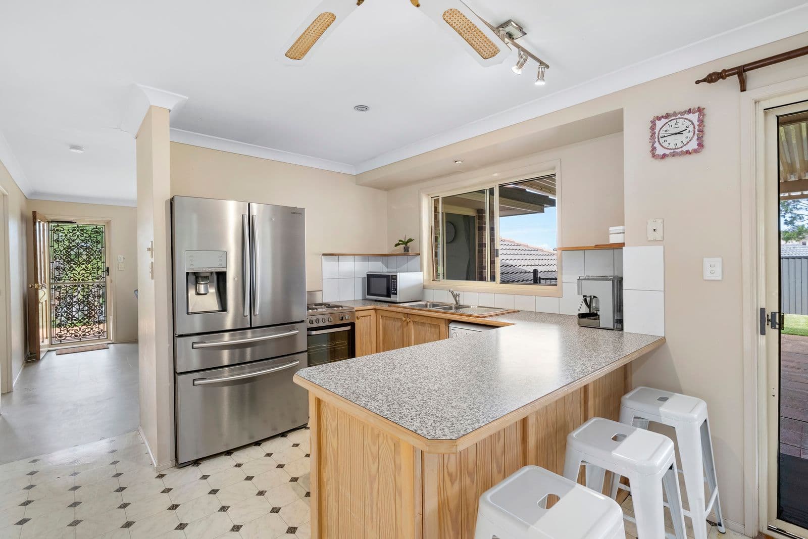 122 Universal Street, Oxenford QLD 4210, Oxenford - Thumbnail 6