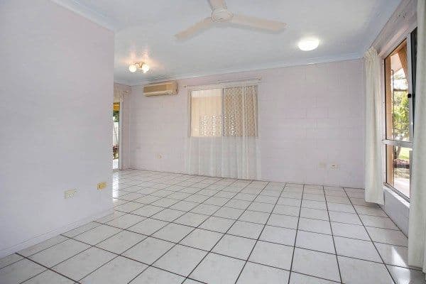 13 Lyndhurst Street, MOUNT LOUISA QLD 4814, Mount Louisa - Thumbnail 4