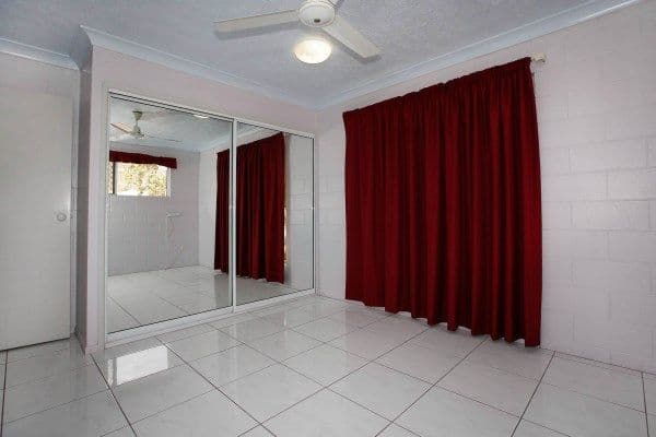 13 Lyndhurst Street, MOUNT LOUISA QLD 4814, Mount Louisa - Thumbnail 5