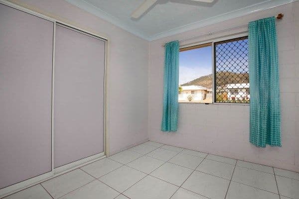 13 Lyndhurst Street, MOUNT LOUISA QLD 4814, Mount Louisa - Thumbnail 6