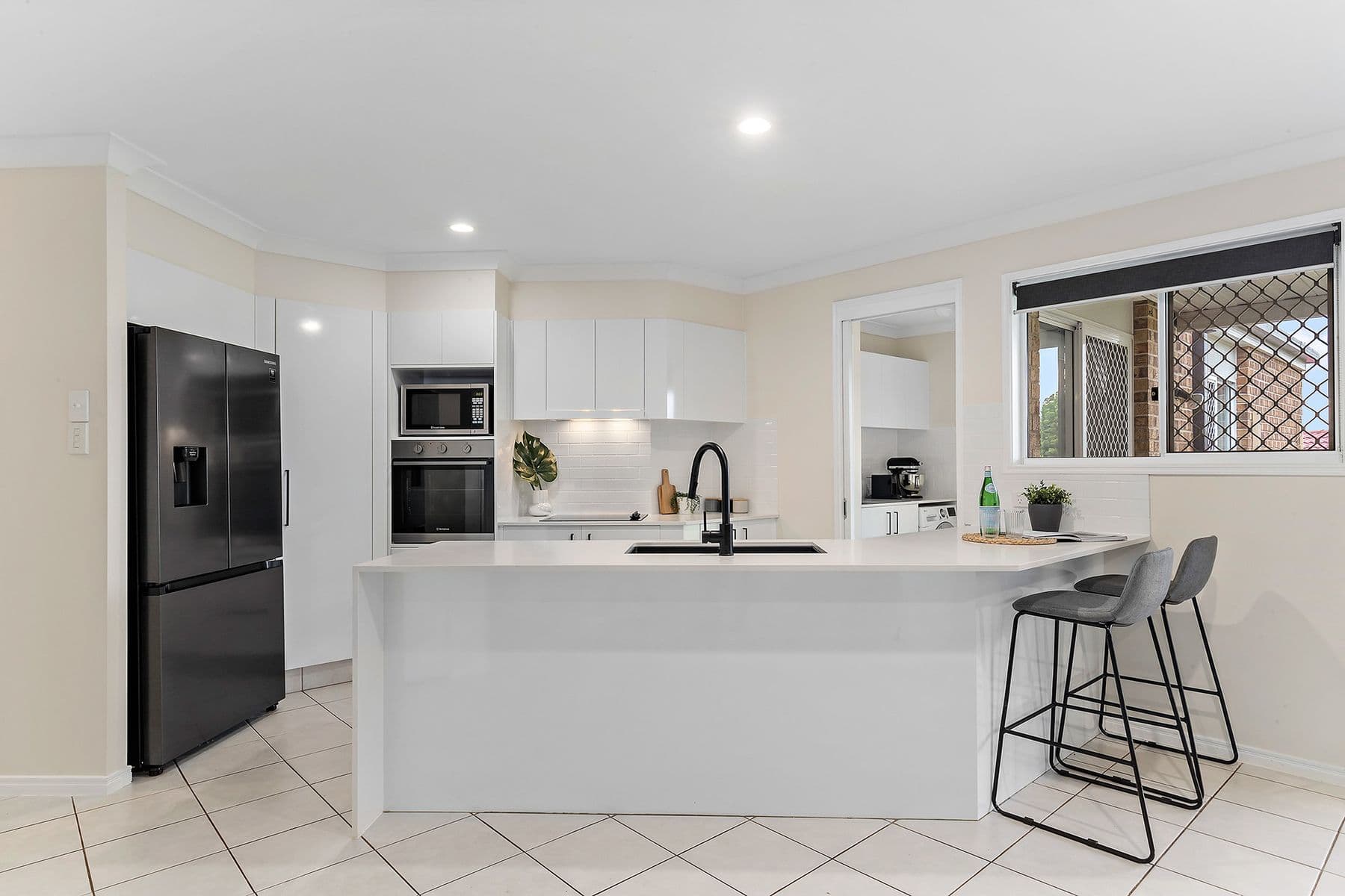 11 Cinear Court, Regents Park QLD 4118, Regents Park - Thumbnail 2