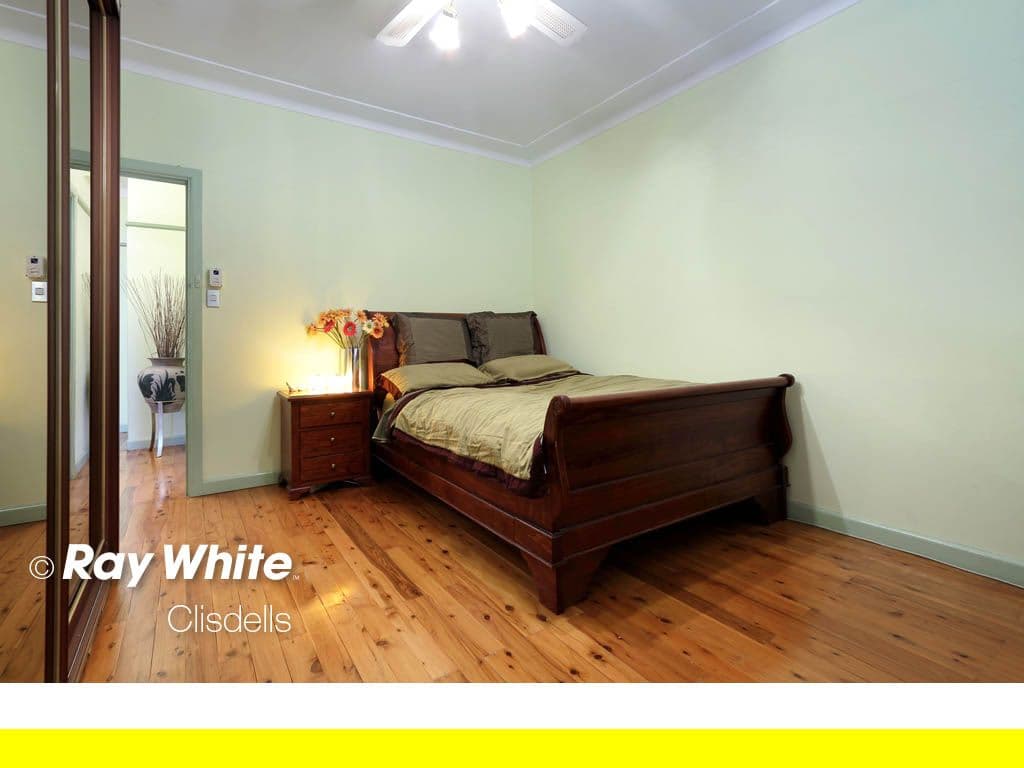 10 Rosebank Avenue, KINGSGROVE NSW 2208, Kingsgrove - Thumbnail 5