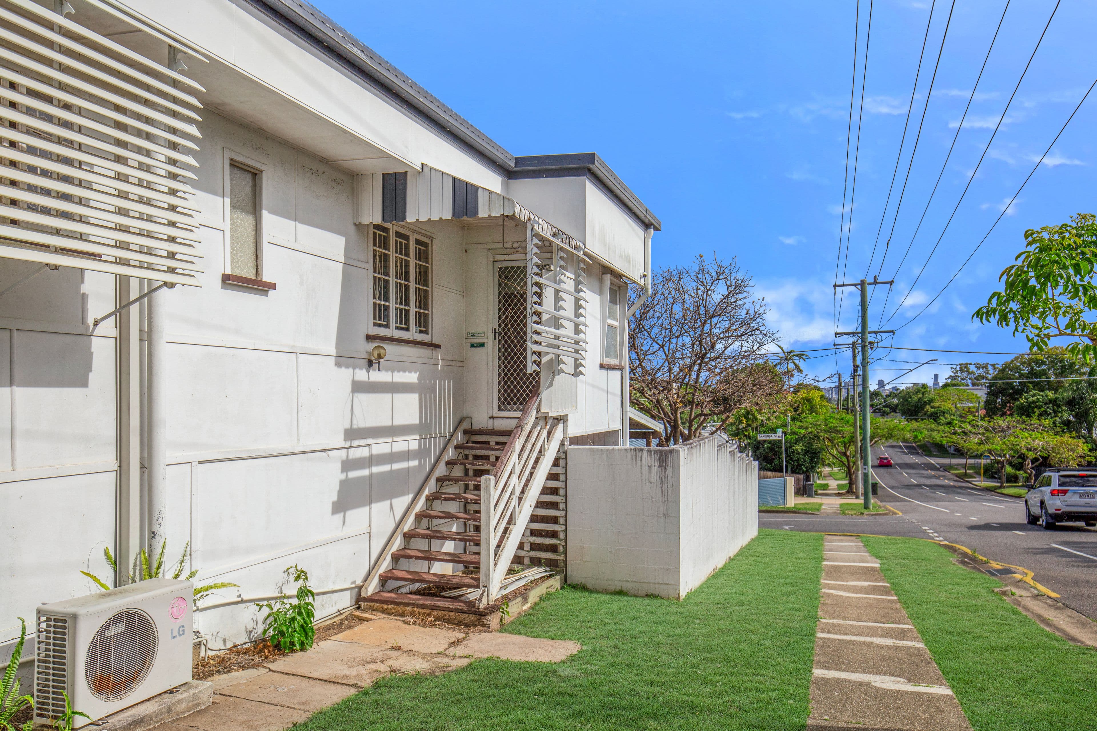 2 Taabinga Street, Wavell Heights QLD 4012, Wavell Heights - Thumbnail 3