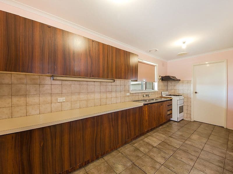 161 Denton Avenue, ST ALBANS VIC 3021, St Albans - Thumbnail 3