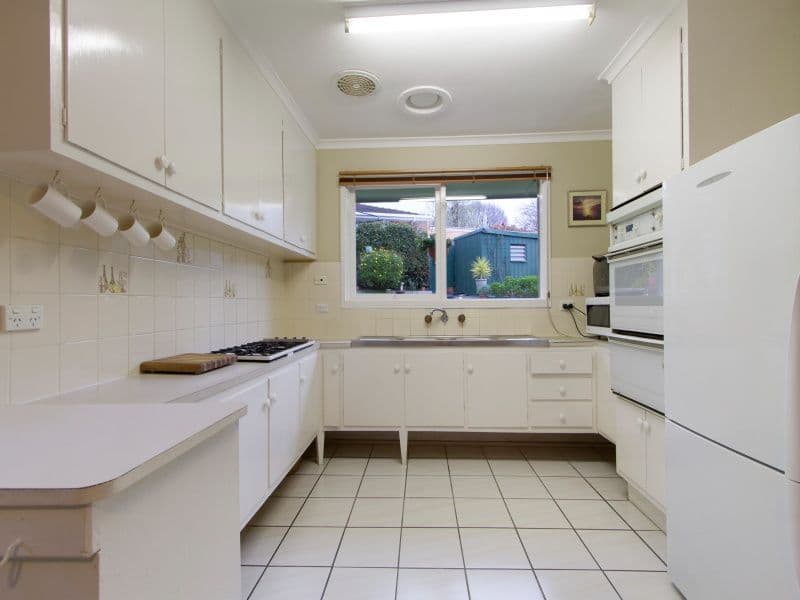 14 Benanee Drive, Frankston VIC 3199, Frankston - Thumbnail 2