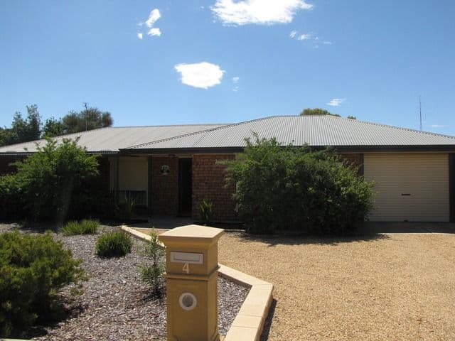 4 Nalara Avenue, LOXTON SA 5333, Loxton - Image 1