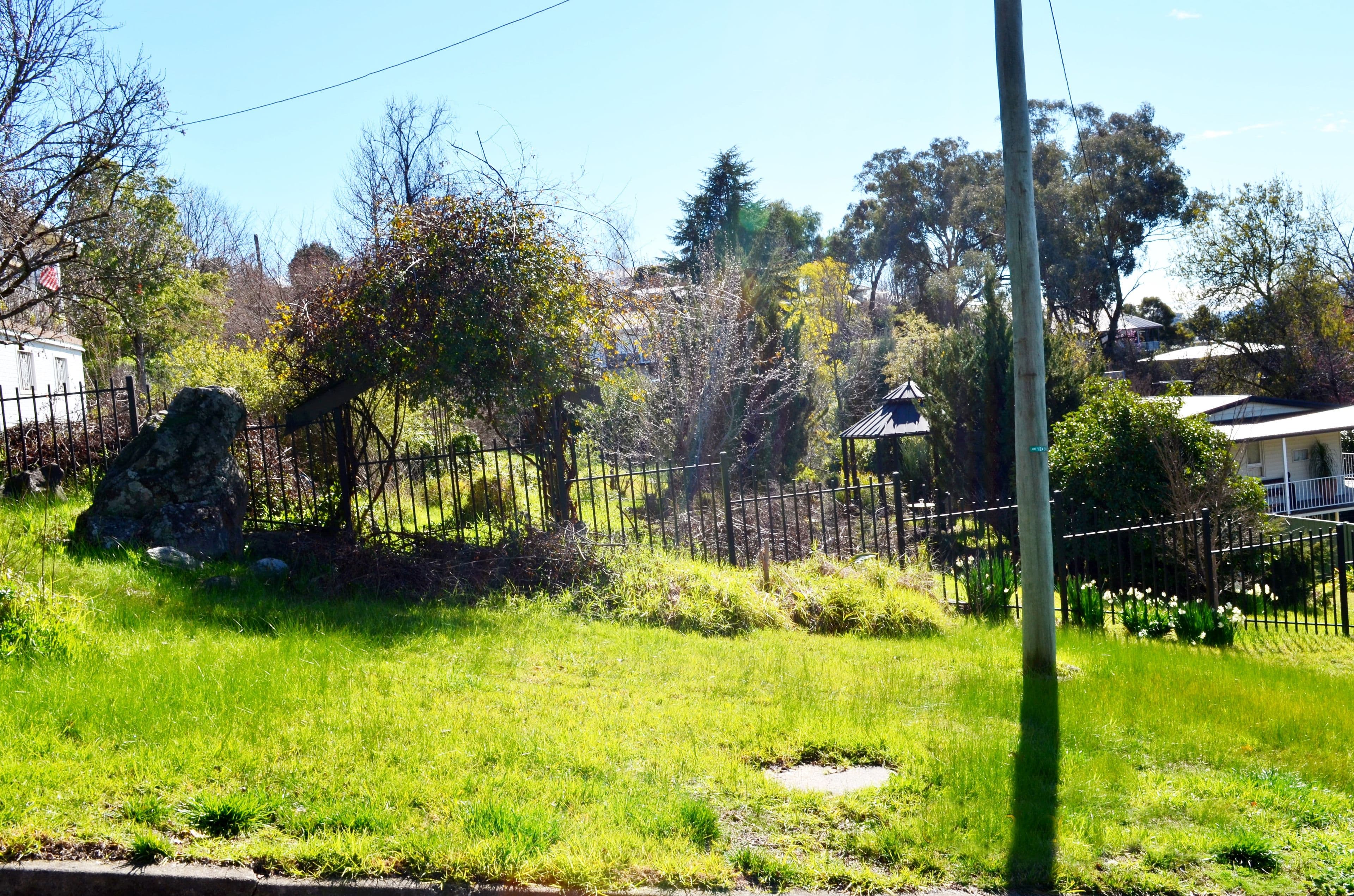107 Merivale Street, Tumut NSW 2720, Tumut - Thumbnail 2