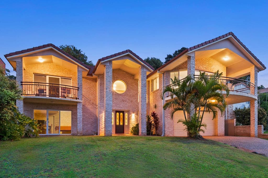 13 Kinross Close, Banora Point - Image 1