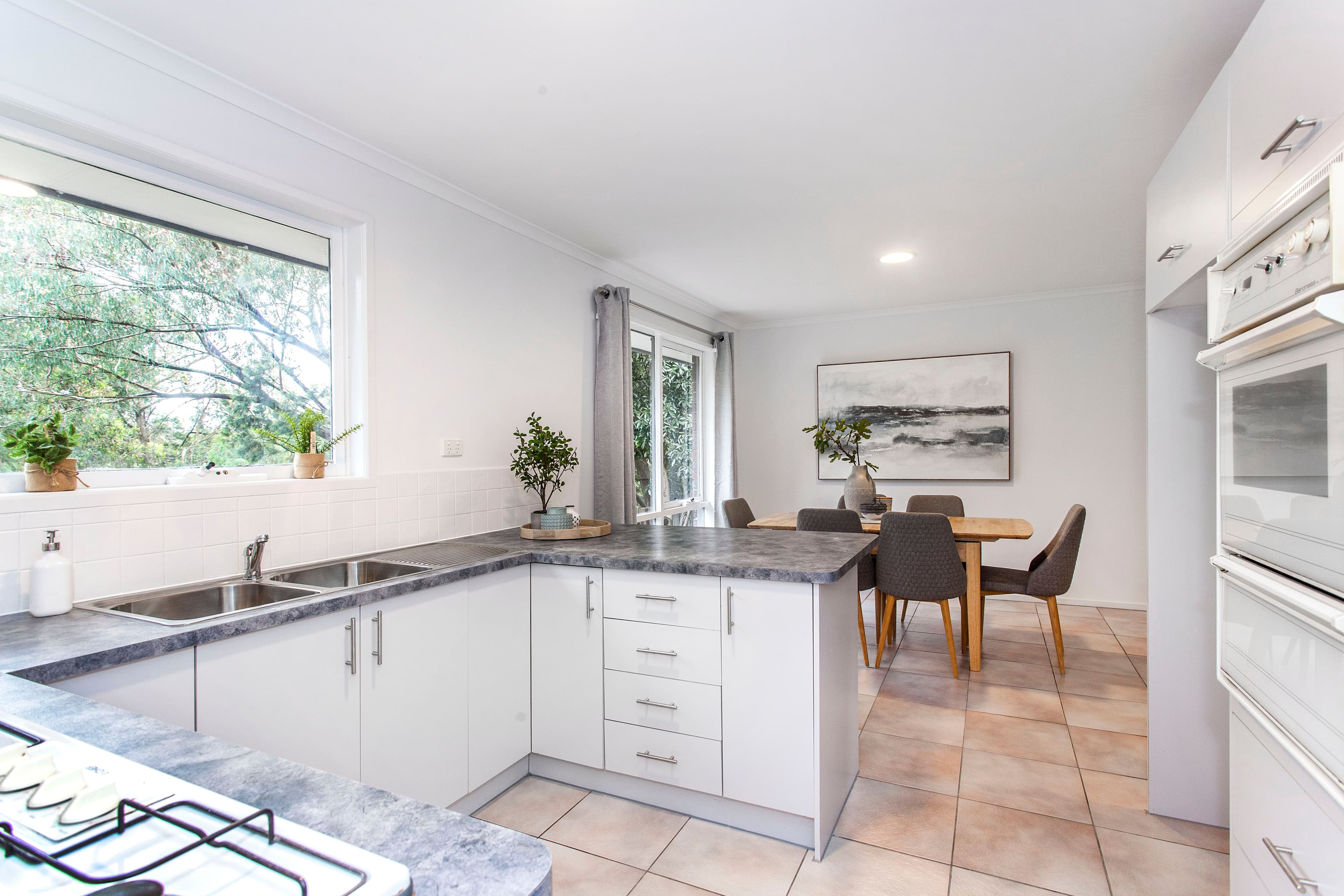 5 Ferris Avenue, Mitcham VIC 3132, Mitcham - Thumbnail 3