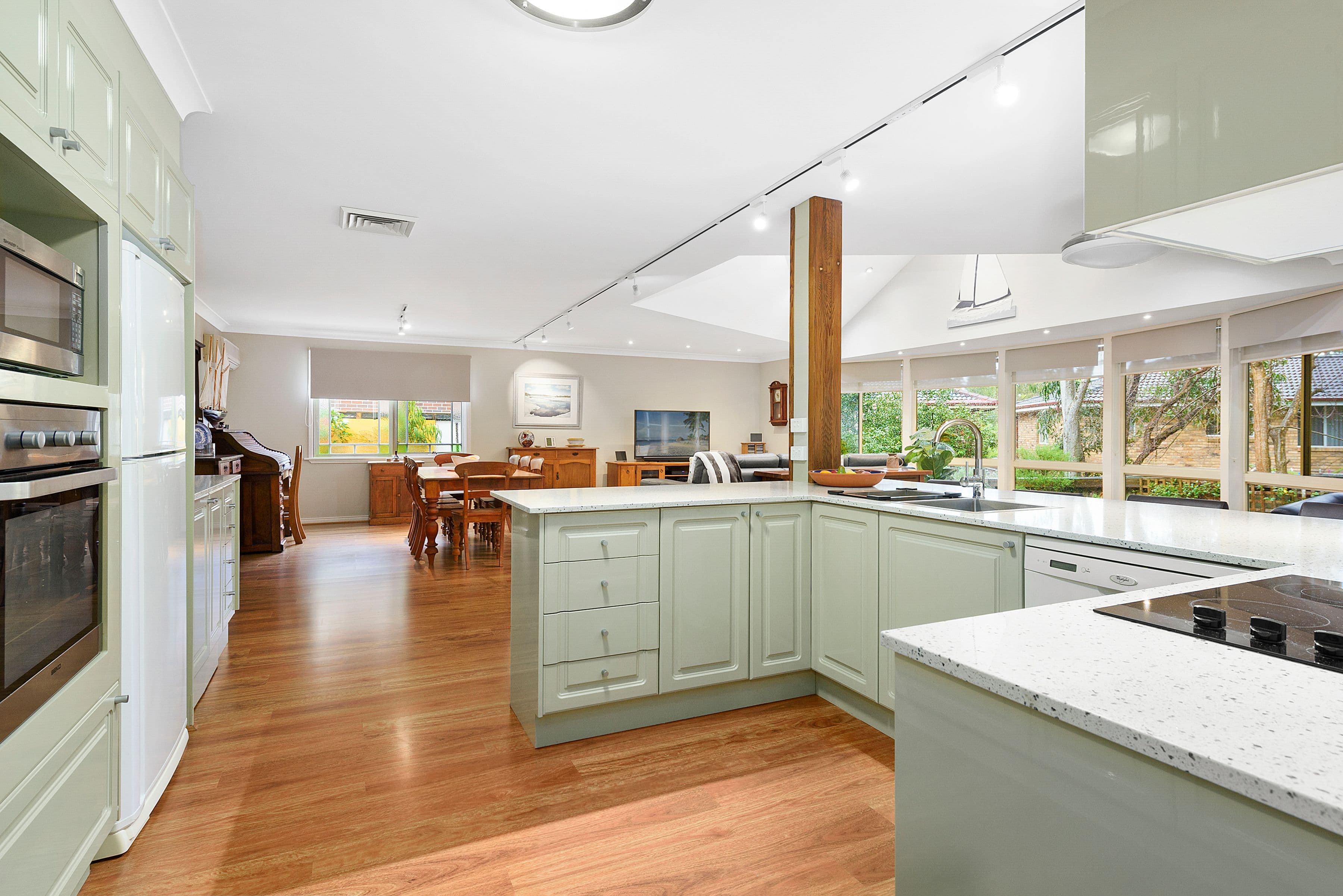 8 Webbs Terrace, Westleigh NSW 2120, Westleigh - Thumbnail 4