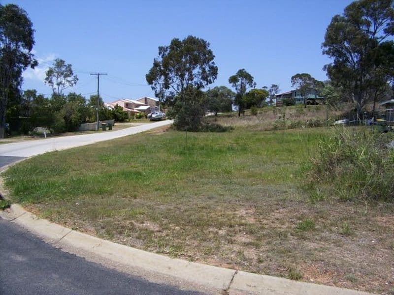 72 Barcelona Terrace, RUSSELL ISLAND QLD 4184, Russell Island - Thumbnail 2