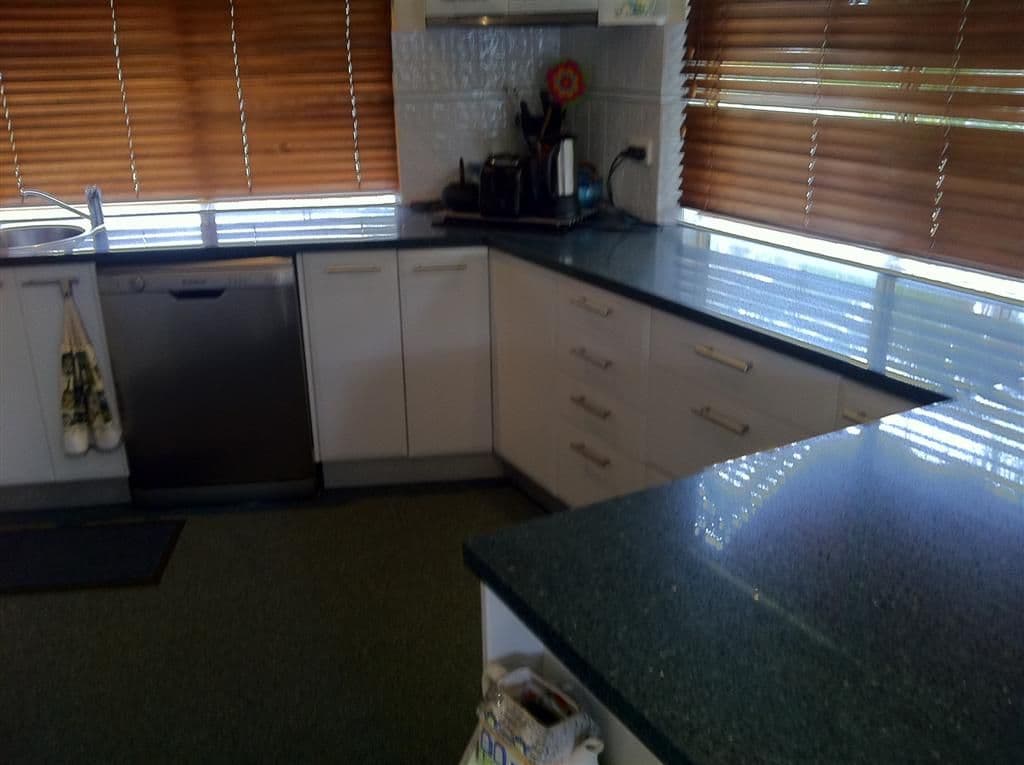 457 Charlton Esplanade, TORQUAY QLD 4655, Torquay - Thumbnail 3