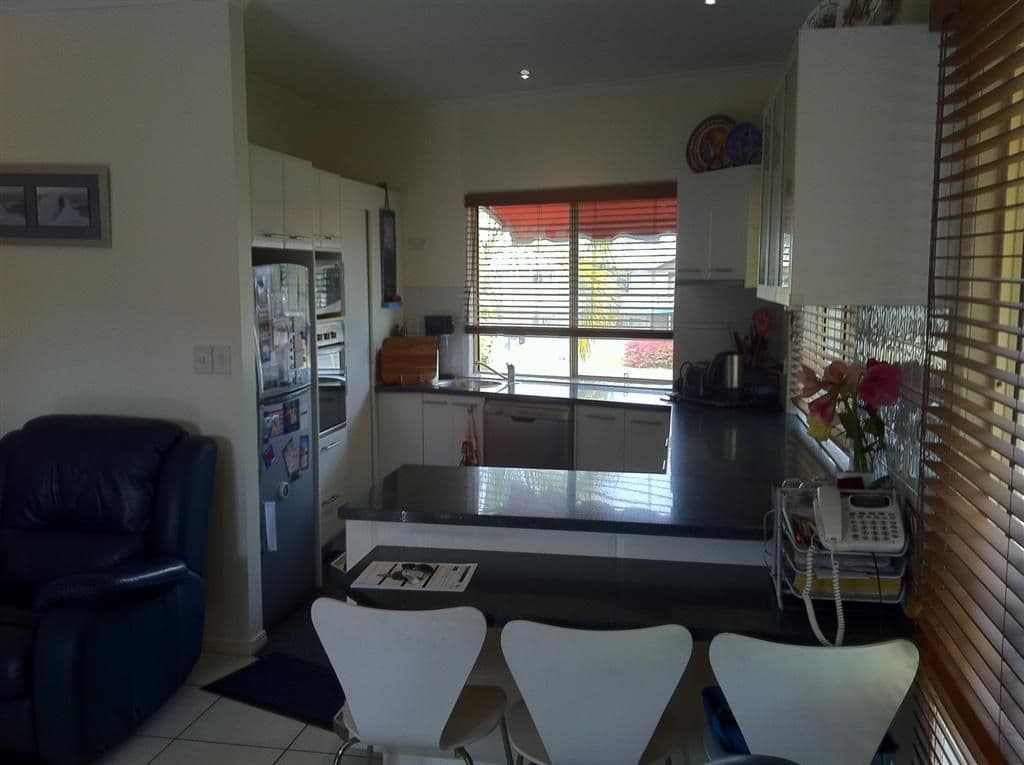 457 Charlton Esplanade, TORQUAY QLD 4655, Torquay - Thumbnail 6