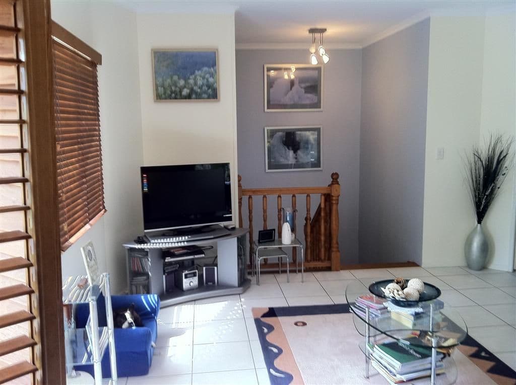 457 Charlton Esplanade, TORQUAY QLD 4655, Torquay - Thumbnail 8