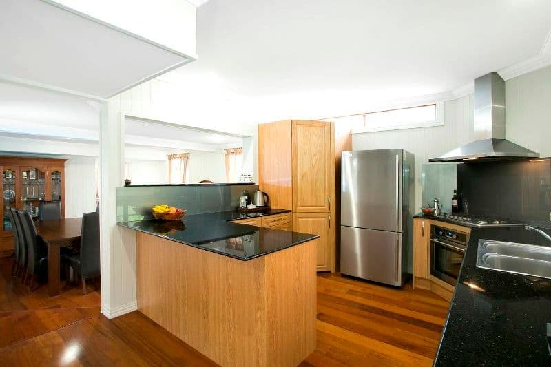 10 Ellesmere Street, YERONGA QLD 4104, Yeronga - Thumbnail 4