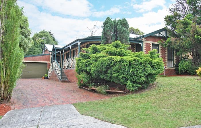 14 Patrick Close, GREENSBOROUGH VIC 3088, Greensborough - Image 1