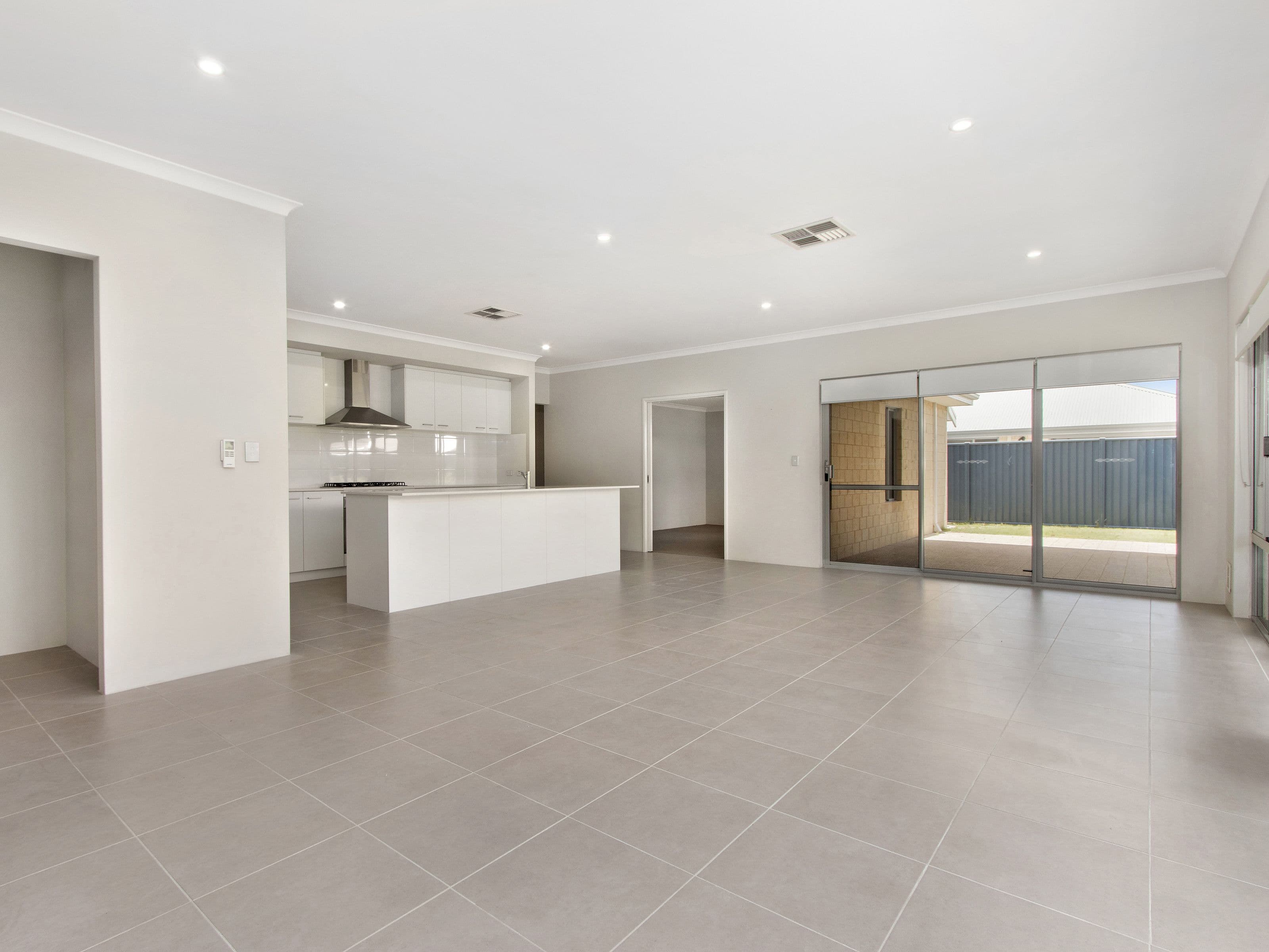 15 Lanagan Drive, Baldivis WA 6171, Baldivis - Thumbnail 2