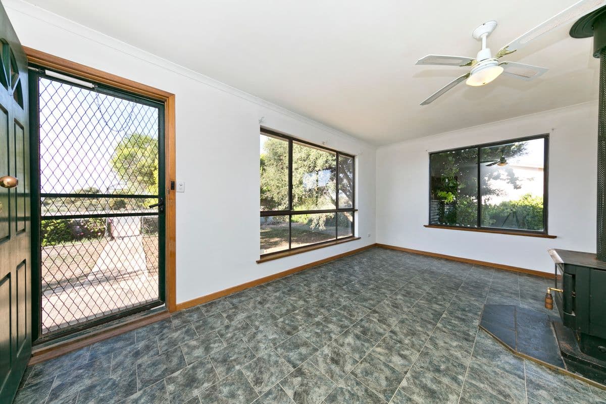6 South Terrace, Dublin SA 5501, Dublin - Thumbnail 2