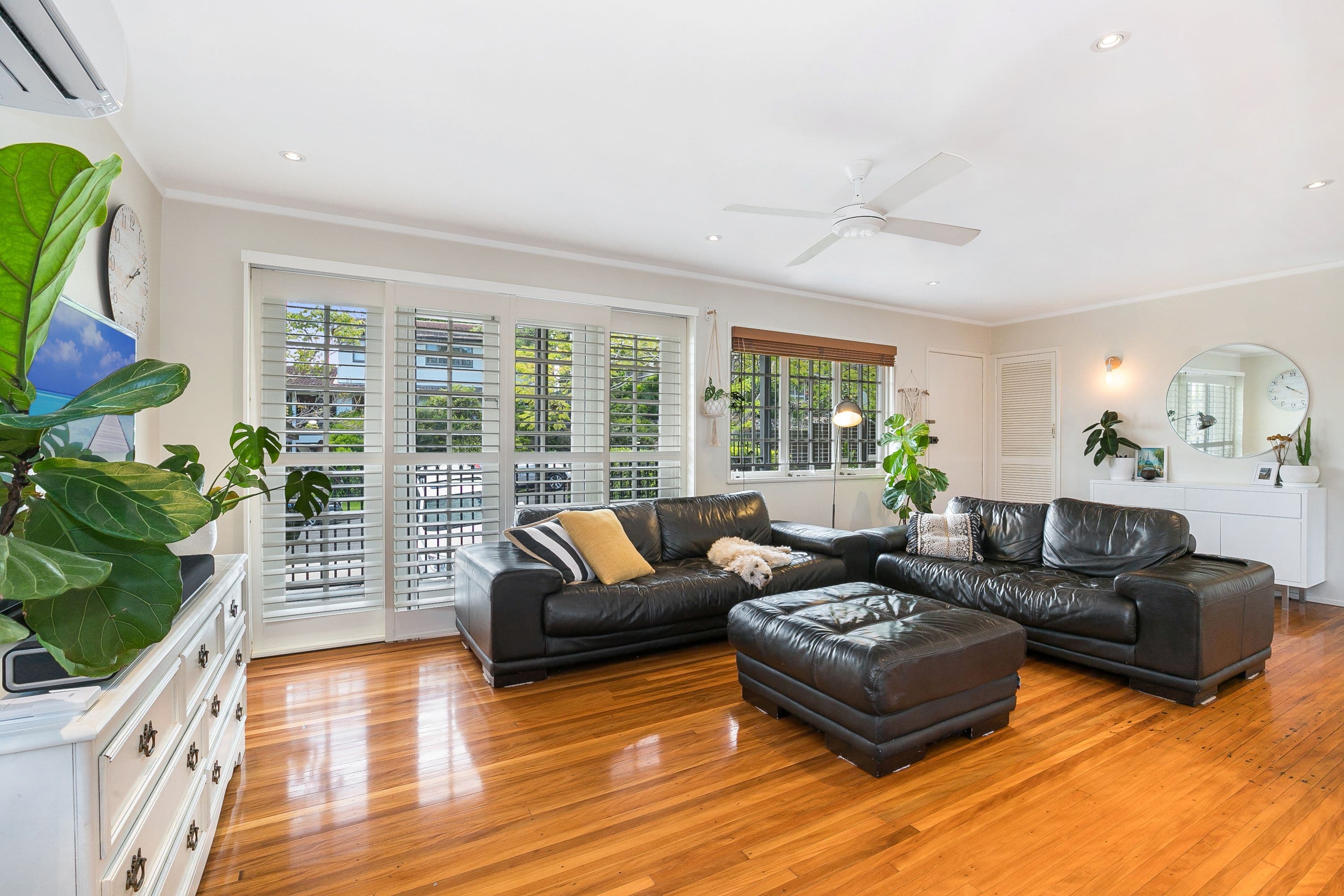 13 Rialanna Street, Kenmore QLD 4069, Kenmore - Thumbnail 2