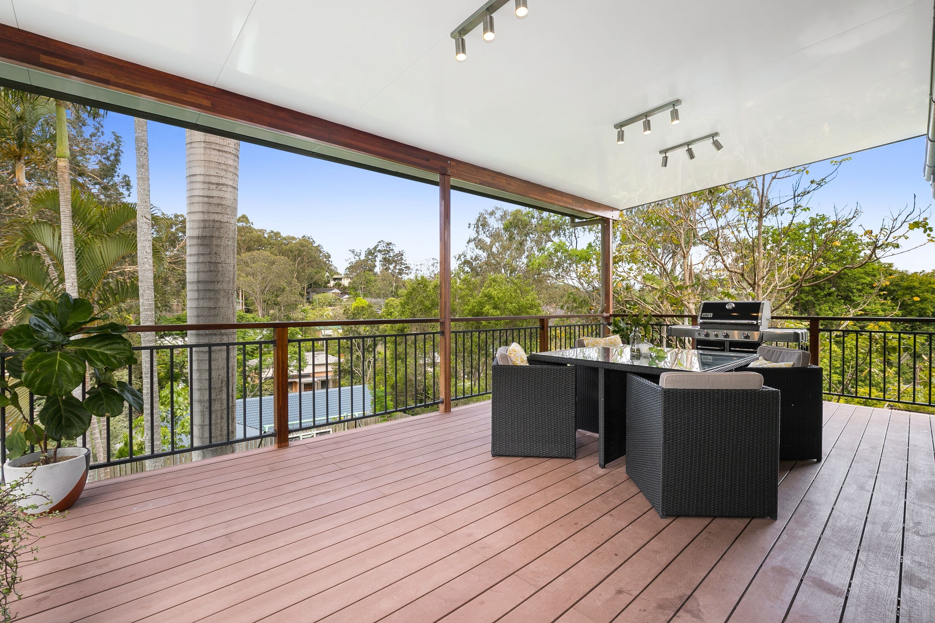 13 Rialanna Street, Kenmore QLD 4069, Kenmore - Thumbnail 5