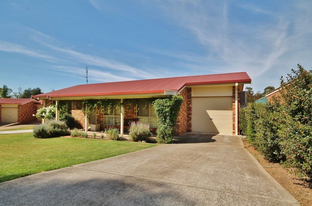 2-4 Cowper Street, Young NSW 2594, Young - Image 1