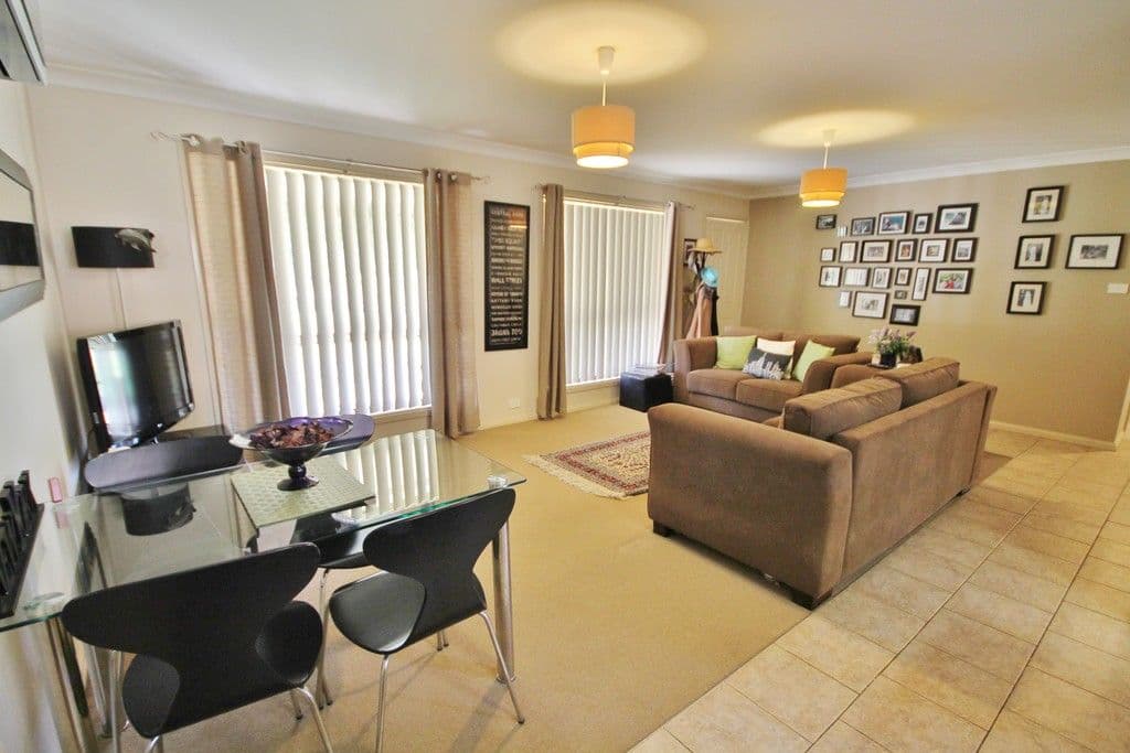 2-4 Cowper Street, Young NSW 2594, Young - Thumbnail 5