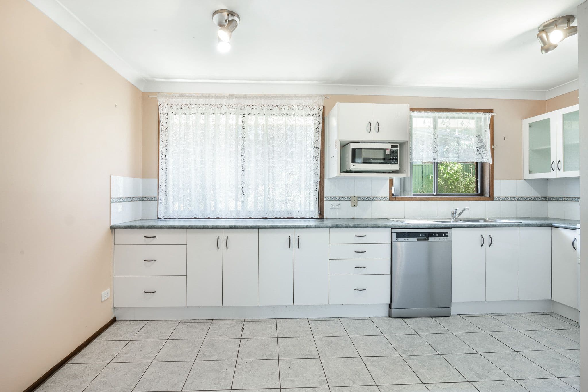 6 Holt Place, Raymond Terrace NSW 2324, Raymond Terrace - Thumbnail 5