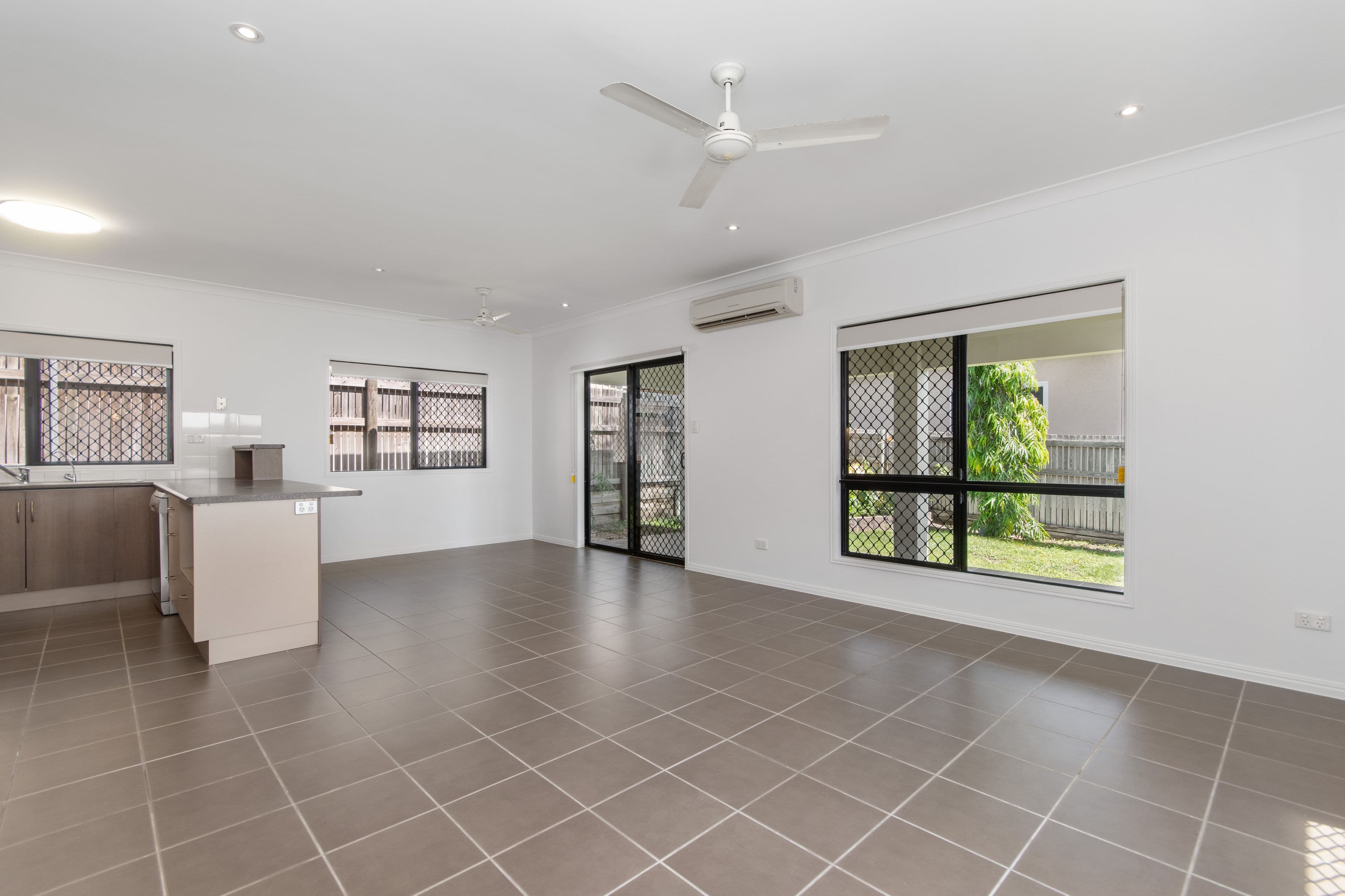 32 Paddington Terrace, Douglas QLD 4814, Douglas - Thumbnail 2