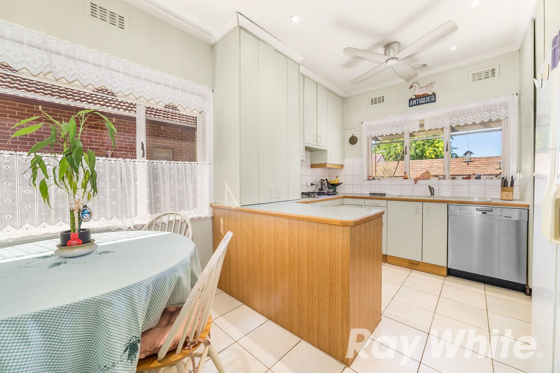 25 Strathallan Road, Macleod VIC 3085, Macleod - Thumbnail 4
