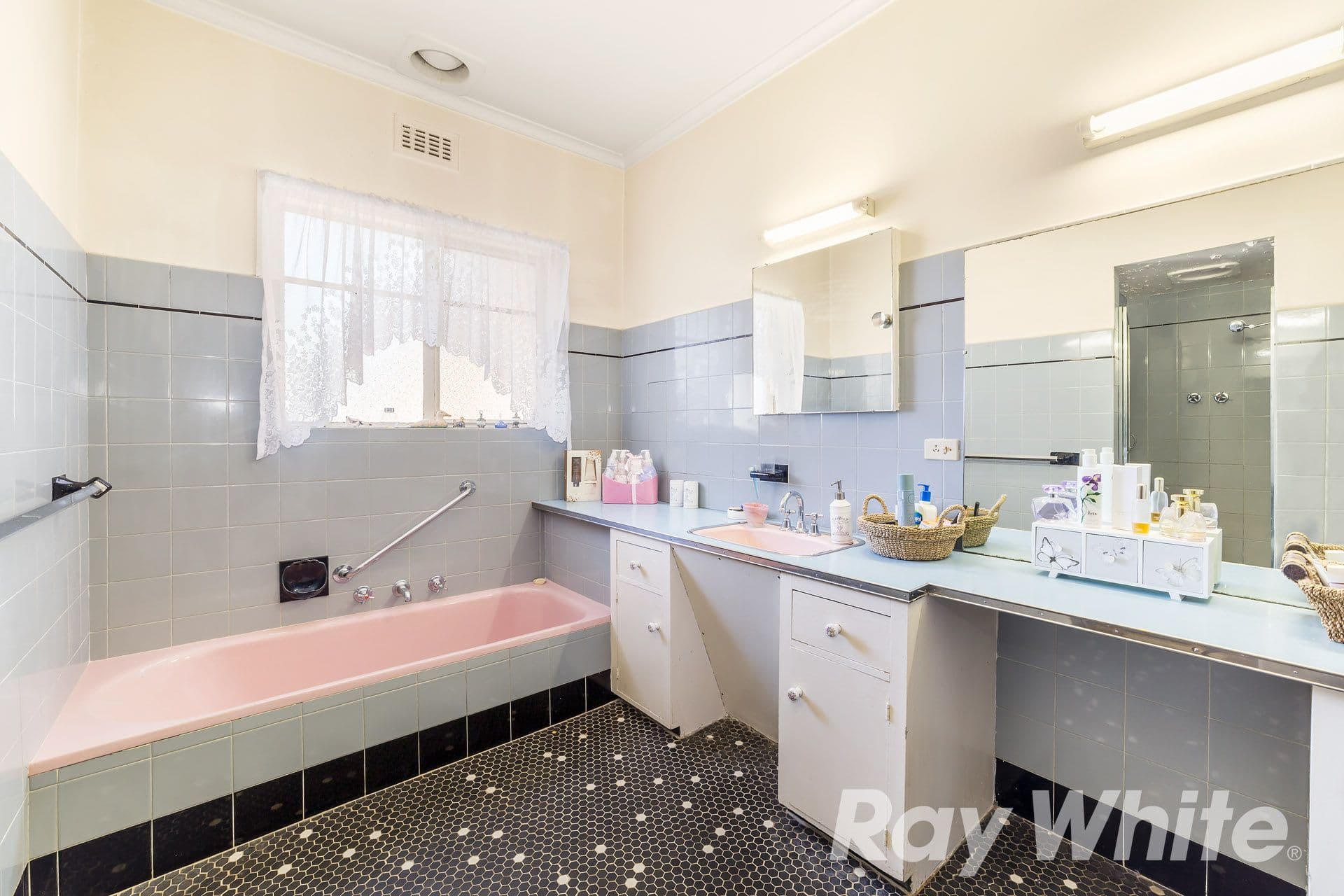 25 Strathallan Road, Macleod VIC 3085, Macleod - Thumbnail 6