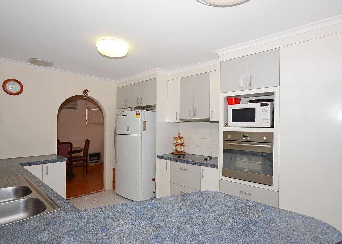 4 Brampton Court, KAWUNGAN QLD 4655, Kawungan - Thumbnail 7