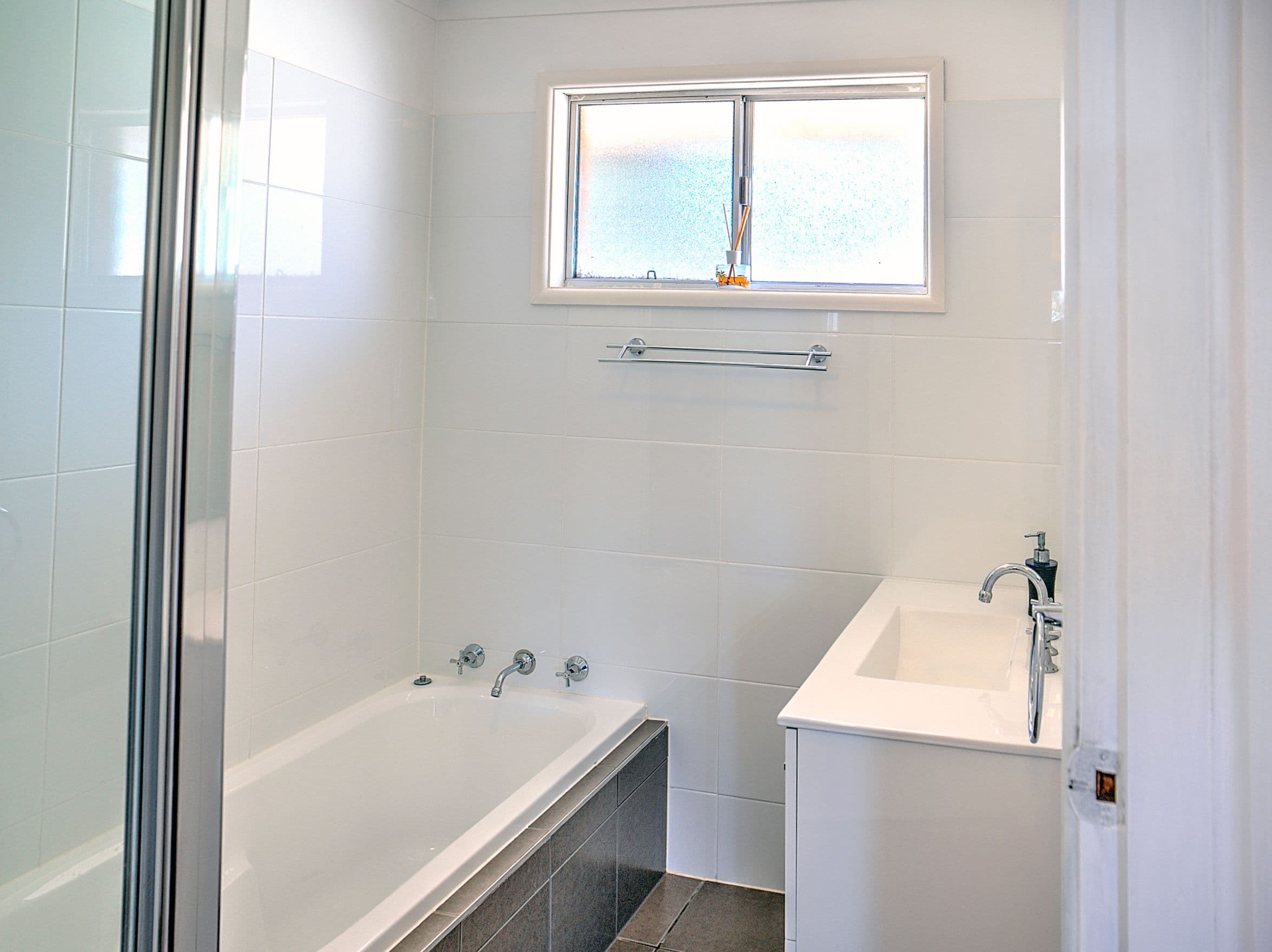 12 Wandella Avenue, Bateau Bay - Thumbnail 8