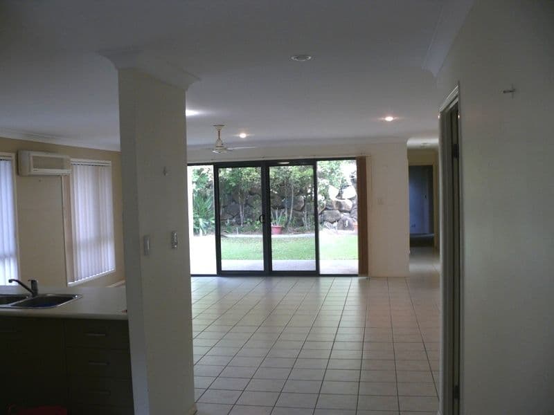 13 Napier Court, Pacific Pines QLD 4211, Pacific Pines - Thumbnail 4