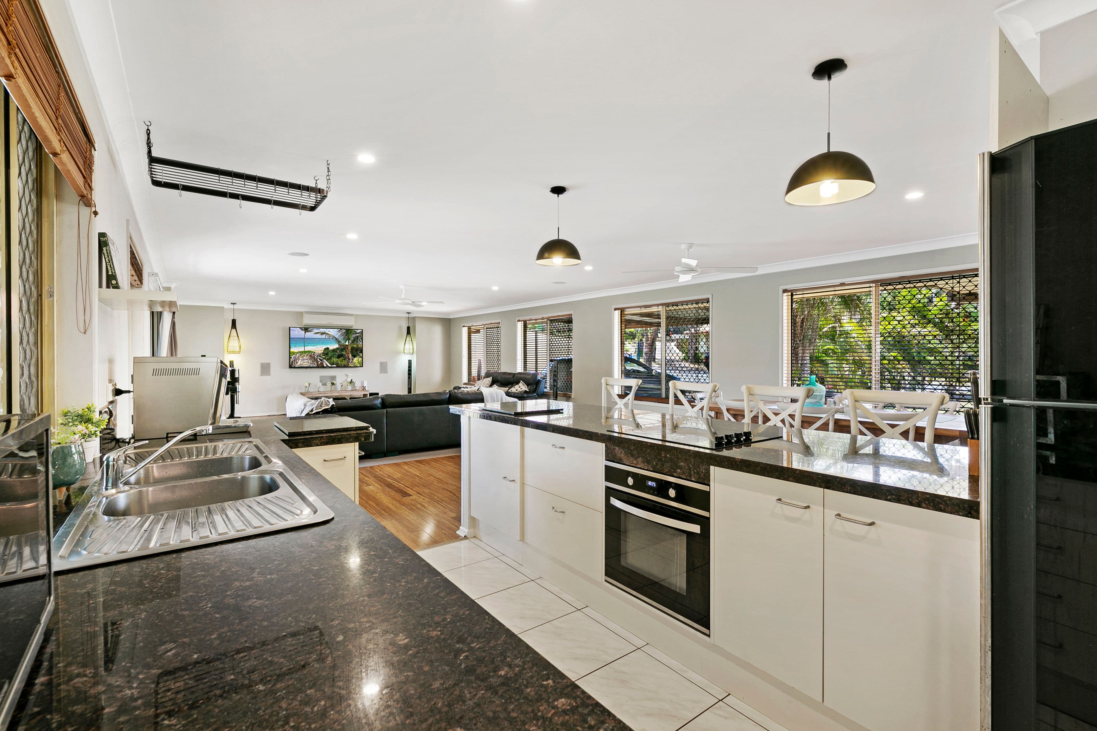 3 Burke Crescent, Mudgeeraba QLD 4213, Mudgeeraba - Thumbnail 5