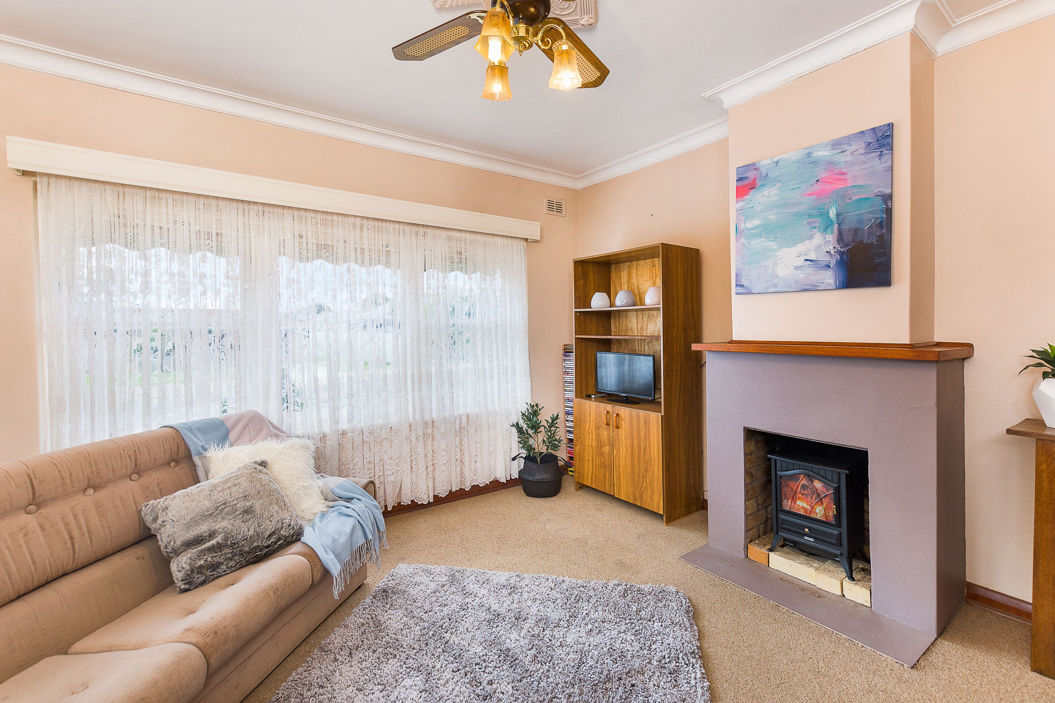 12 Graetz Street, Murray Bridge SA 5253, Murray Bridge - Thumbnail 2