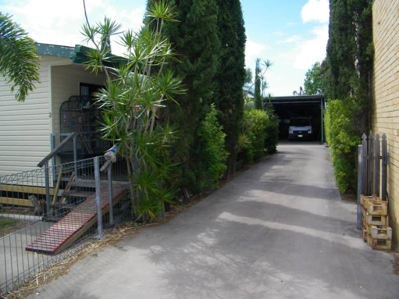 3 Walsh Street, SOUTH GLADSTONE QLD 4680, South Gladstone - Thumbnail 2