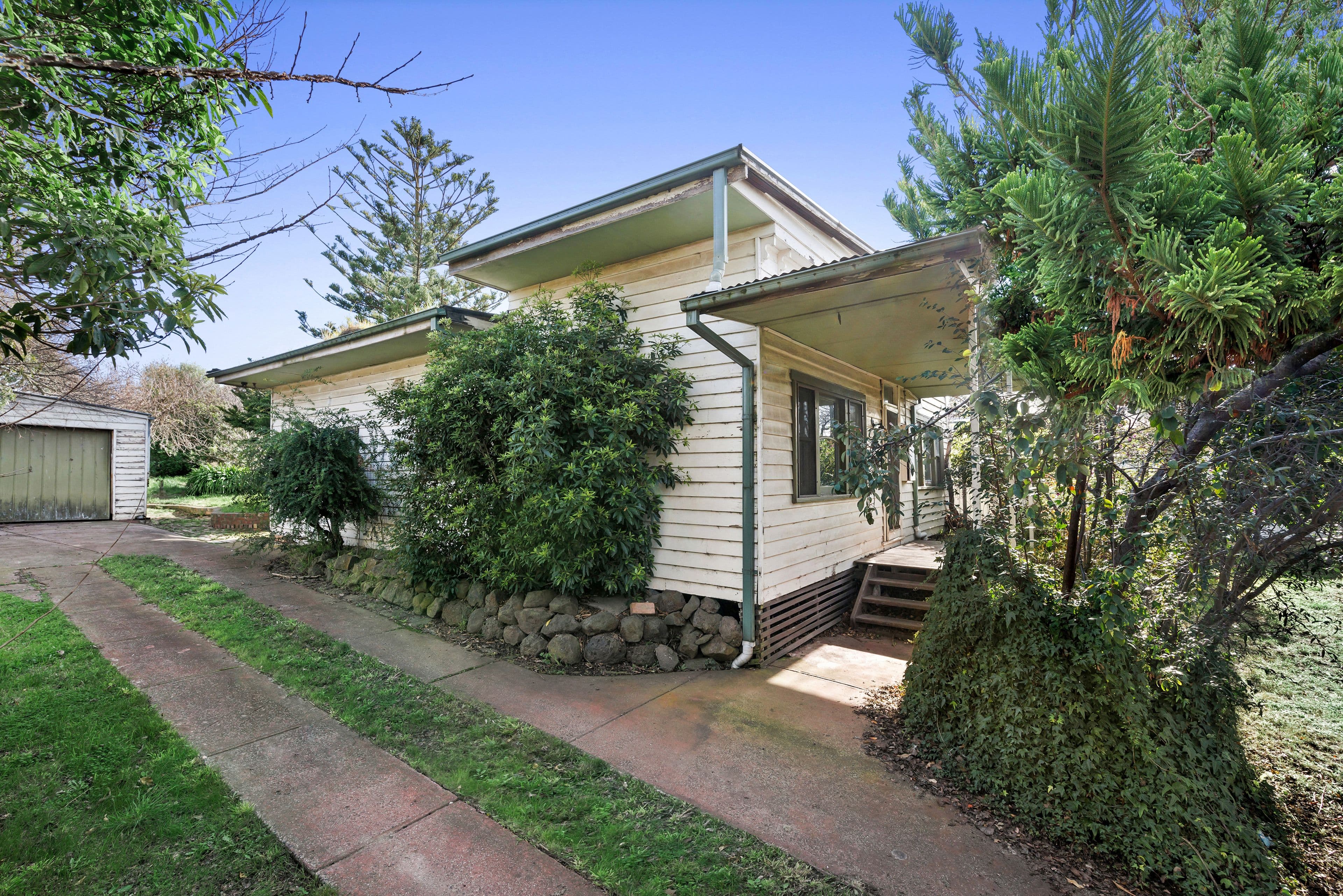 18 Aitken Street, Sunbury VIC 3429, Sunbury - Thumbnail 2