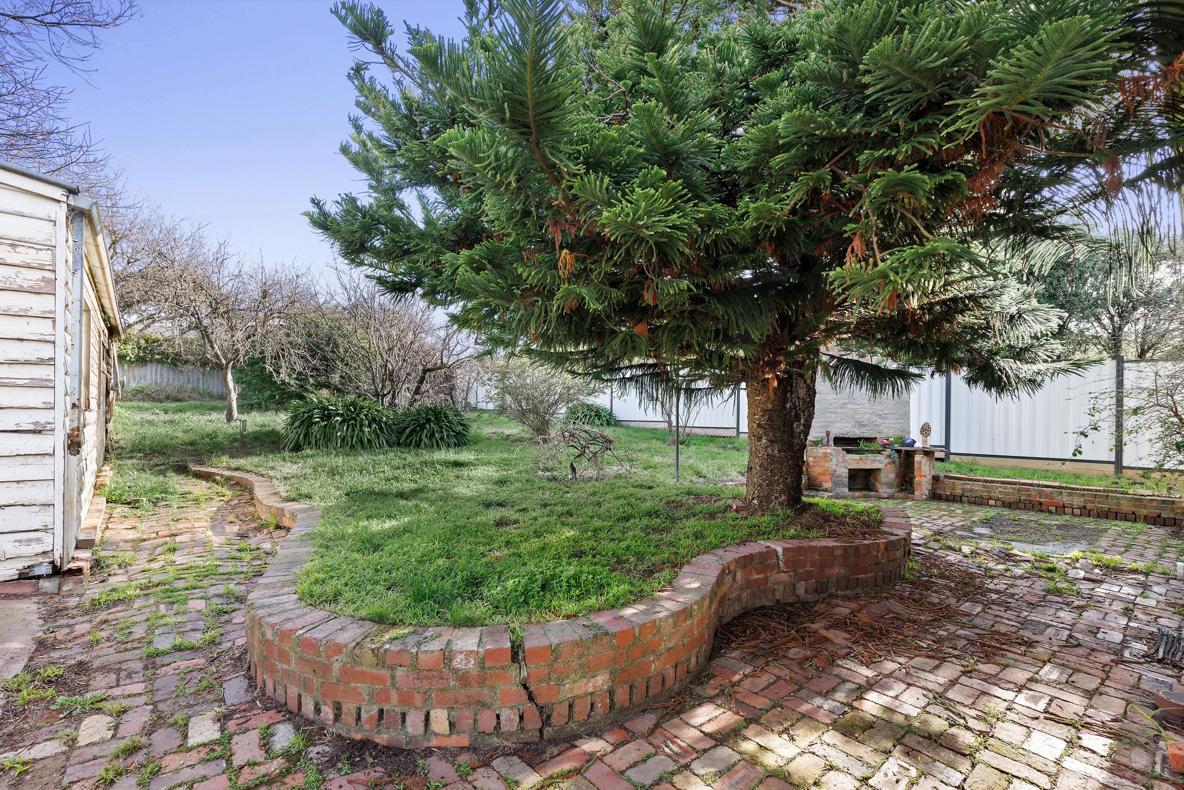 18 Aitken Street, Sunbury VIC 3429, Sunbury - Thumbnail 3