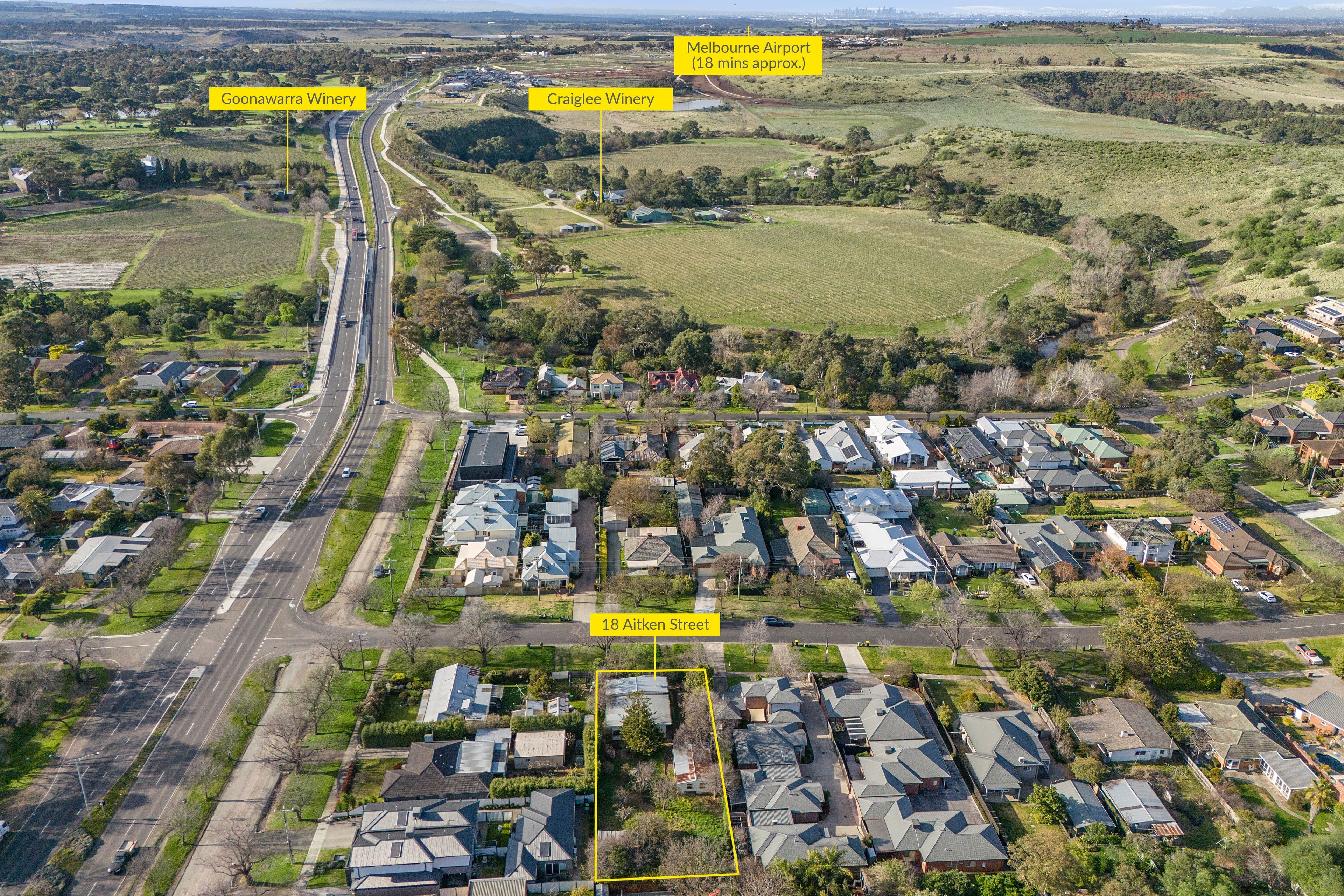 18 Aitken Street, Sunbury VIC 3429, Sunbury - Thumbnail 7