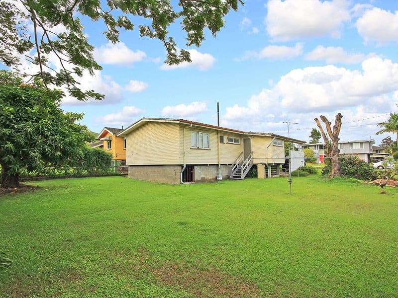 17 Dibbil Street, CHERMSIDE WEST QLD 4032, Chermside West - Thumbnail 2