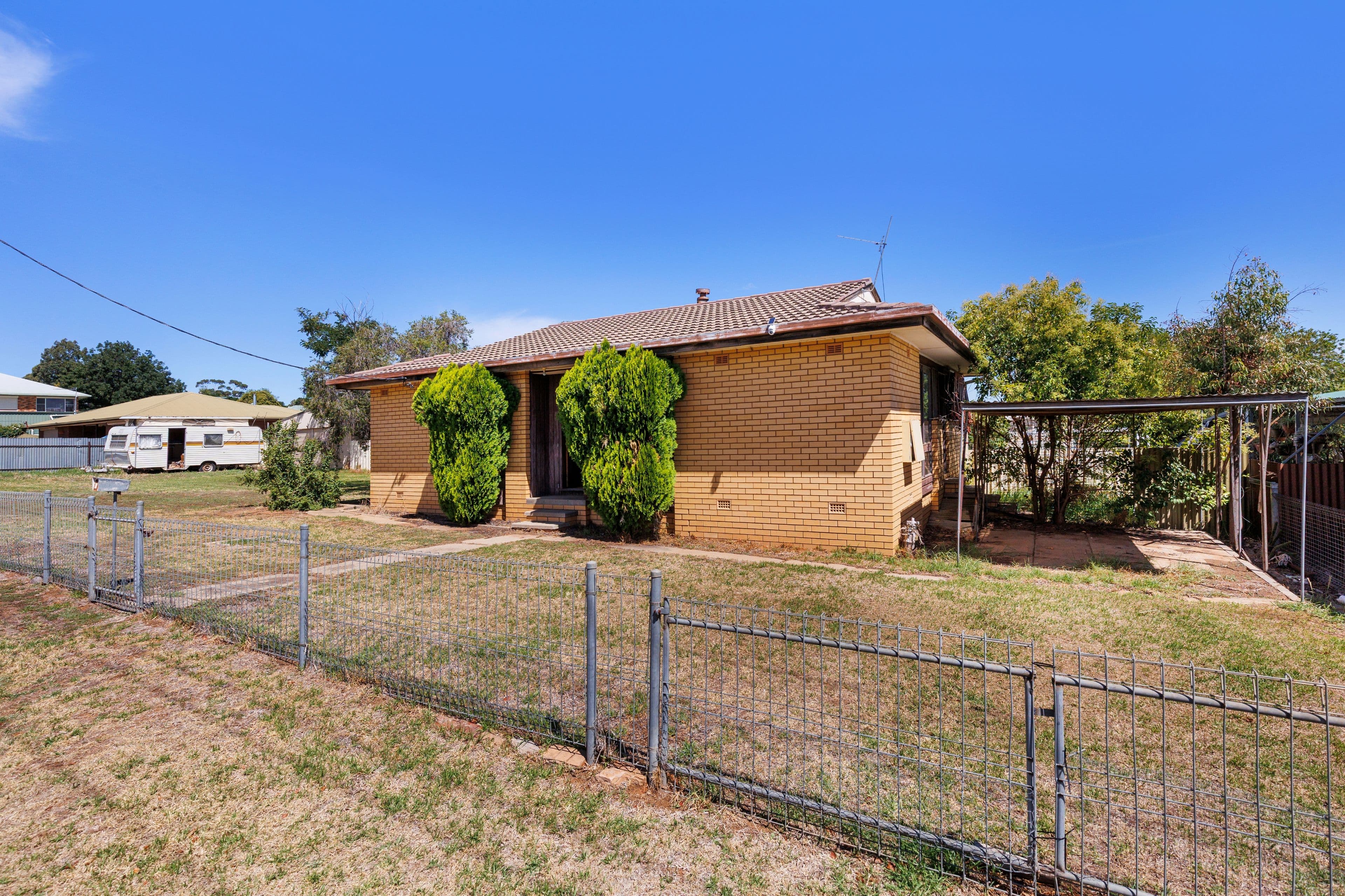 1 Ridge Street, Junee NSW 2663, Junee - Thumbnail 2
