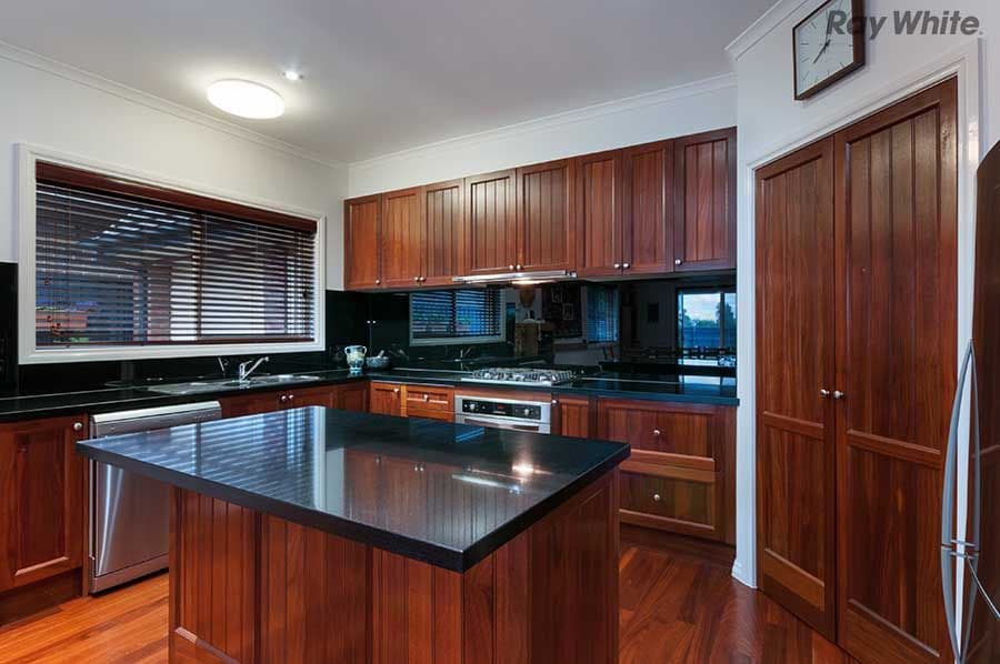 39 Bedingham Drive, Hillside VIC 3037, Hillside - Thumbnail 2