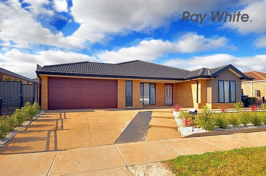 32 Loretta Boulevard, TARNEIT VIC 3029, Tarneit - Image 1